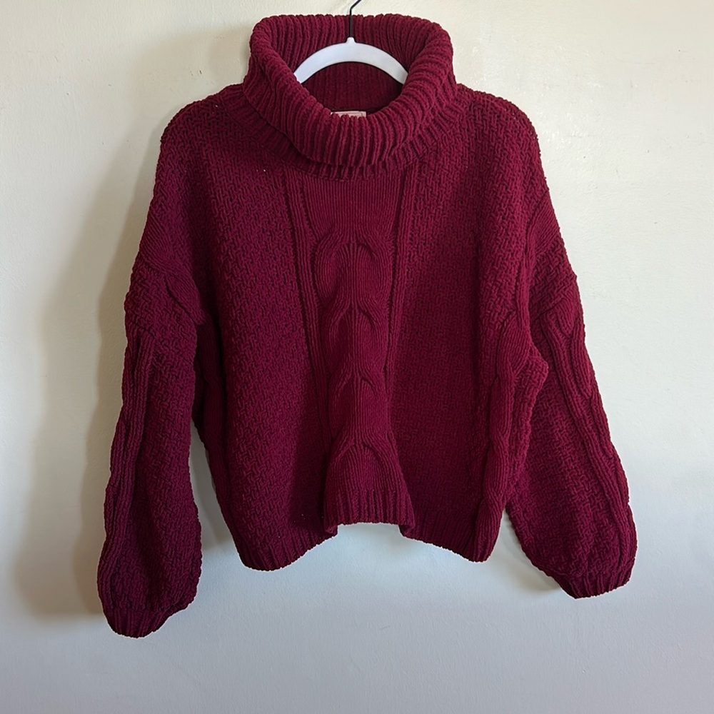 Gorgeous Red Knit Holiday sweater size medium